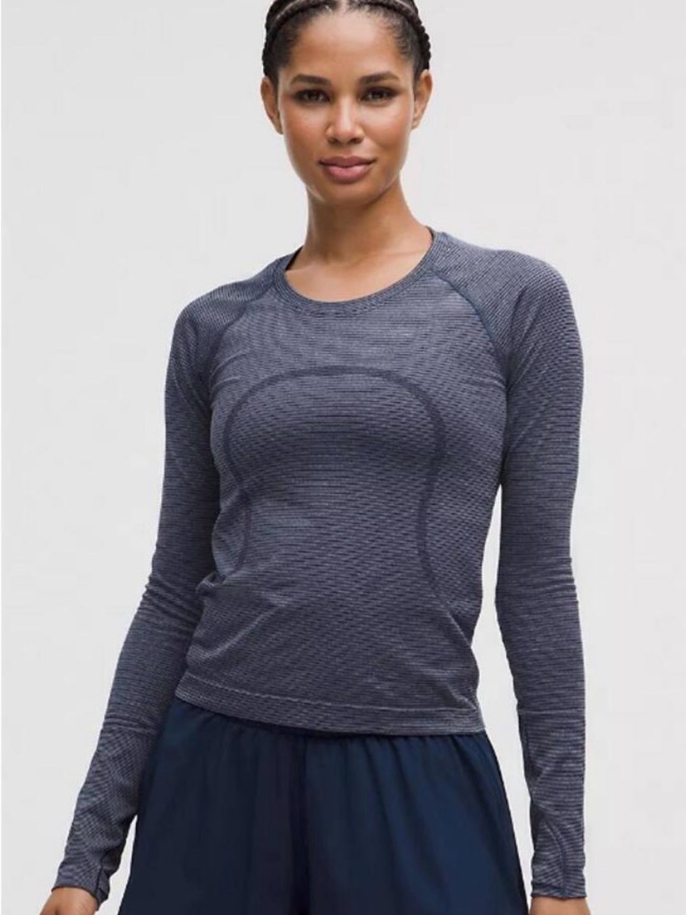 lululemon athletica Women's navy Long Sleeve Performance Tee-worn once